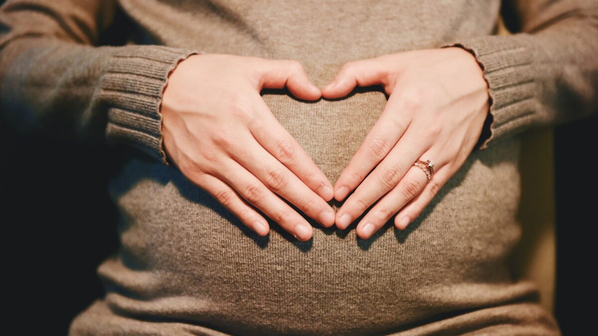 MULHER GRÁVIDA TEM DIREITO A PENSÃO?